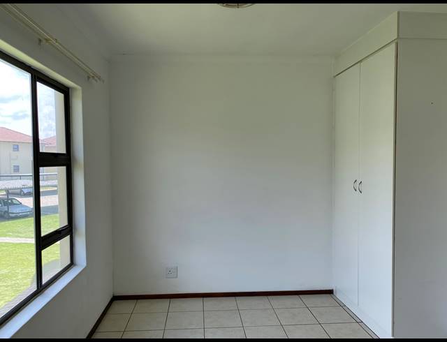 BEDROOM SECTIONAL TITLE FOR SALE IN PARKRAND